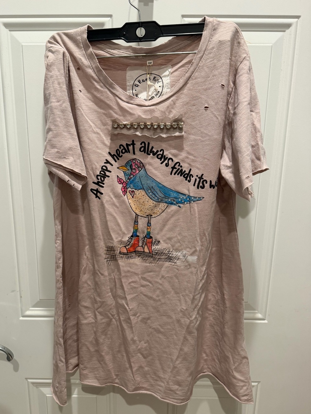 A Rare Bird A Happy Heart Birdie
Tattered Tee - S/M